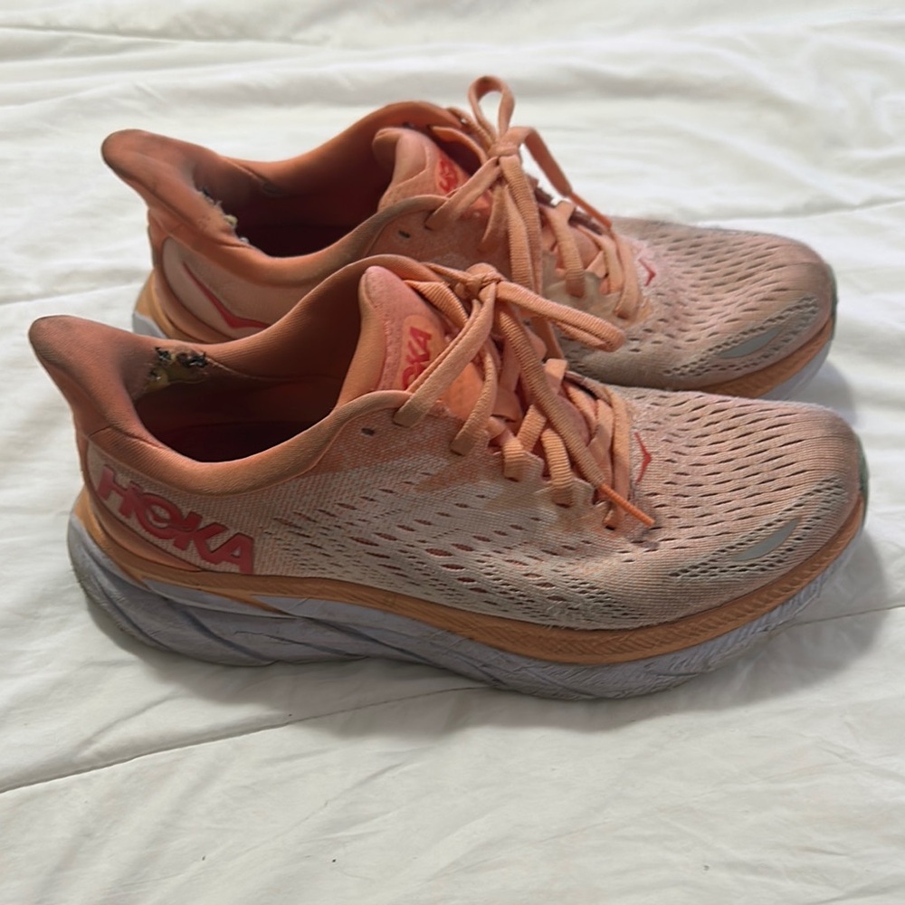 HOKA CLIFTON Women's Running Shoes - Peach